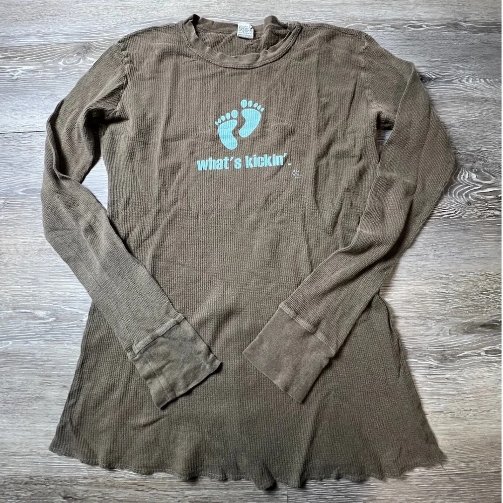 2 Chix Thermal Top Womens One Size Brown Whats Kickin Graphic Waffle Knit USA